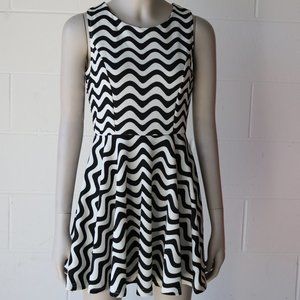 Women’s Fashion Stripe Dress